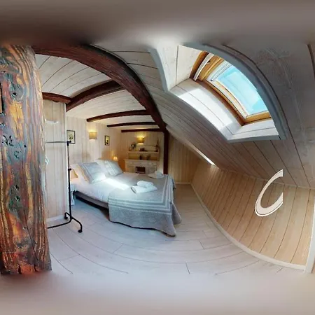 Апартаменты Le Clos Bartholdi