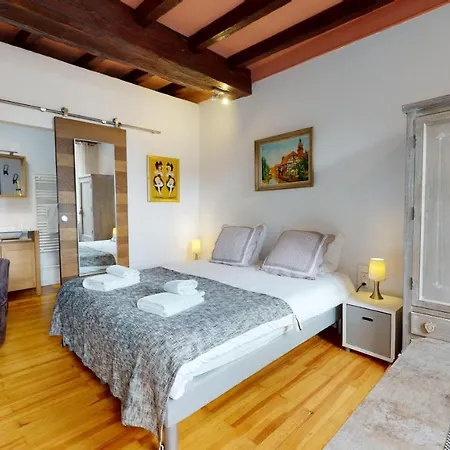 Le Clos Bartholdi Apartment *