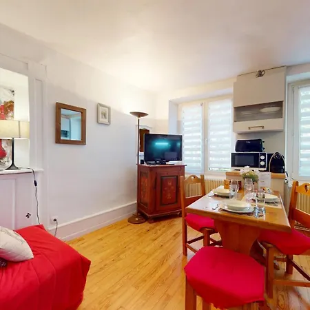 Le Clos Bartholdi Apartament *